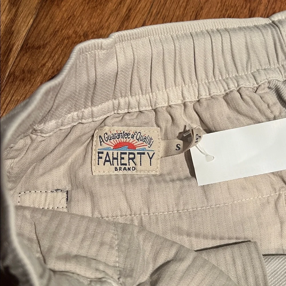 Faherty men’s small shorts NEW
